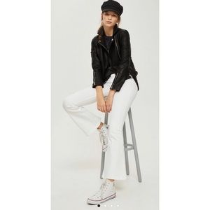 TOPSHOP white Jamie flare jeans. Size W28 L30